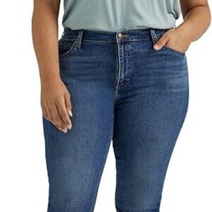Lee Womens Plus Size Legendary Mid-Rise 21" Capri Jean Size:18W Medium